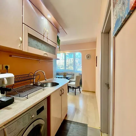 Chaika 29 - 3bd For 5 People, 10min From The Apartment Varna