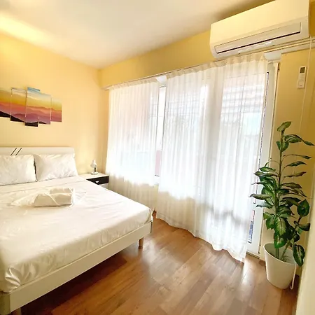 Chaika 29 - 3bd For 5 People, 10min From The *